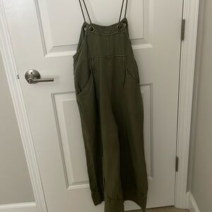 Anthroplogie women’s size small